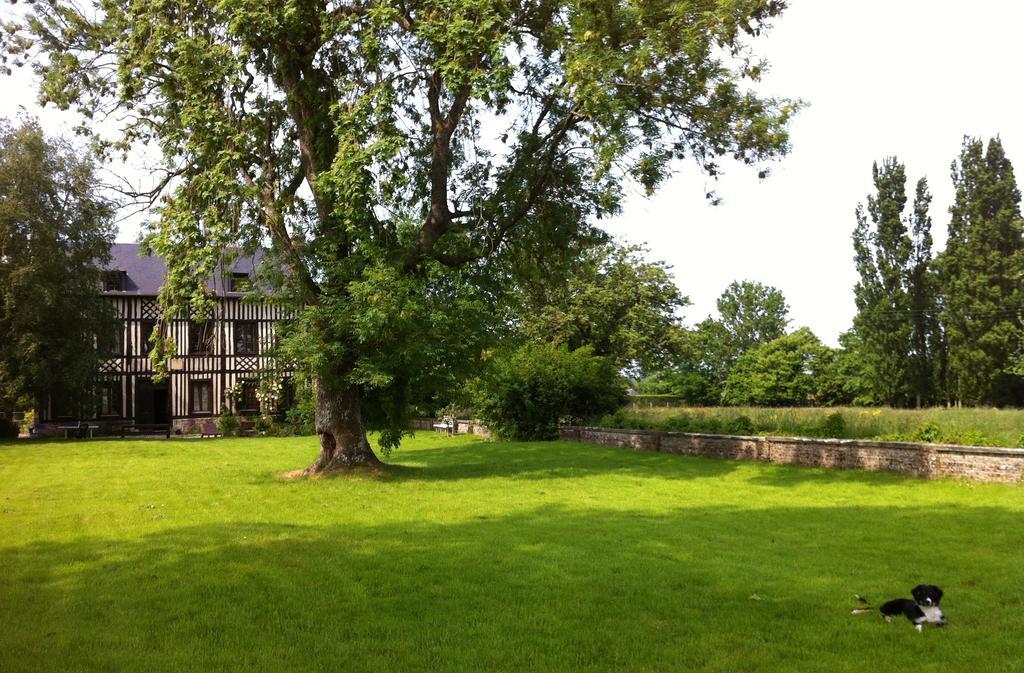 Fourmetot Le Petit Manoir De La Vernelle B&B 외부 사진